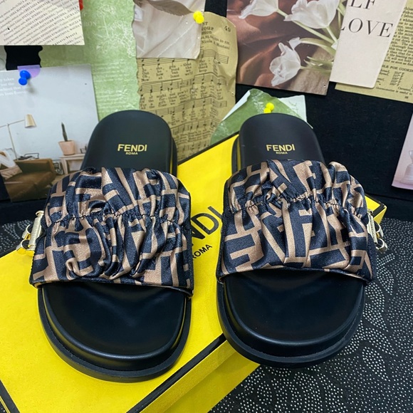 Fendi. Shoes - Fendi Women's Brown Sandals